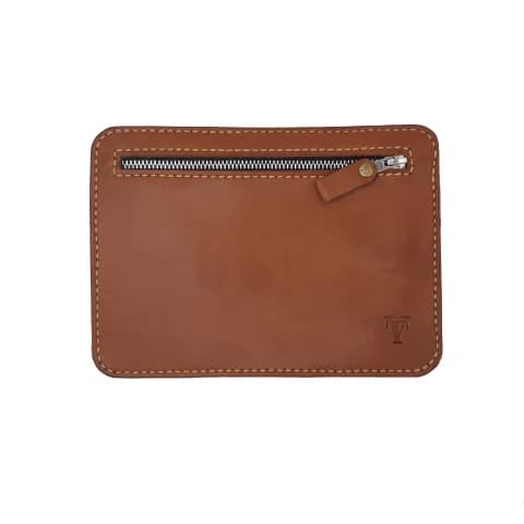 Pouch slim Tolby Valenti cu fermoar, din piele naturala, golden, 21cm x 15 cm x 0,5 cm